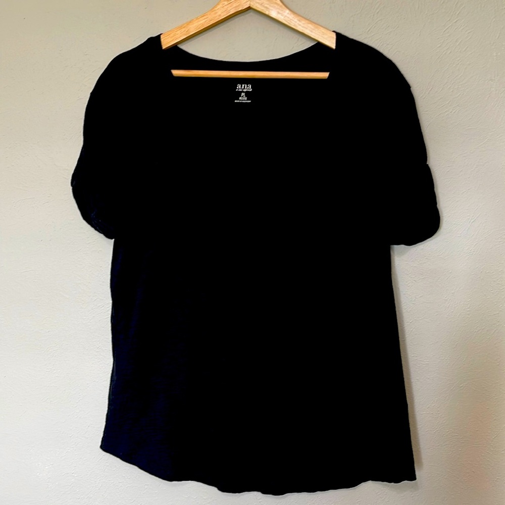 a.n.a. Soft T-shirt in black, Petite Large